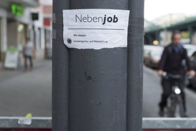 Schild: Nebenjob