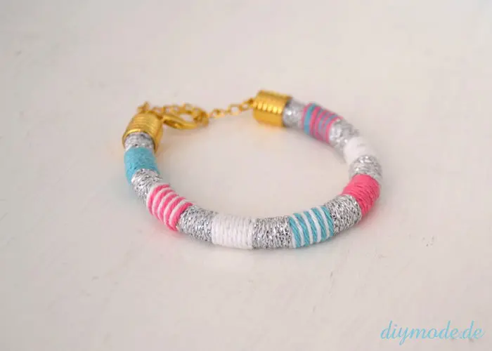 Selbstgemachtes Weihnachtsgeschenk: Armband